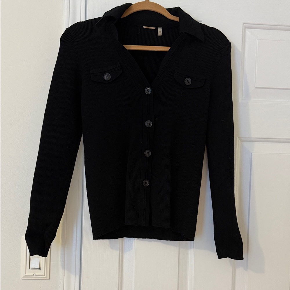 Elie Tahari Black and Tan Ribbed Sweater